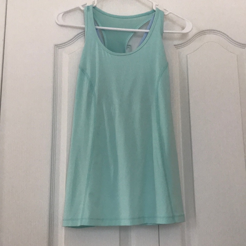 Active wear shirt
